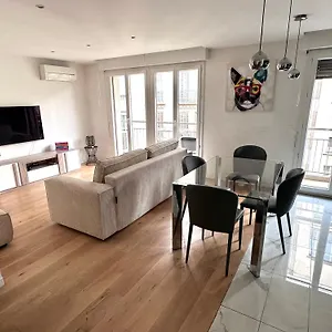 Appartement Grand T2 Proche Velodrome Et, Marseille